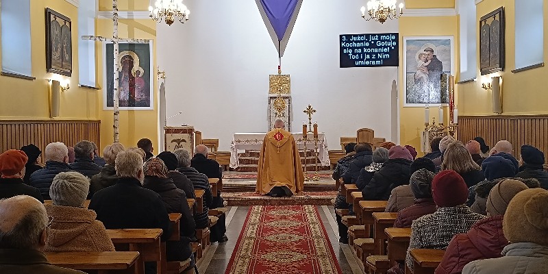 Marcowe piątki w parafii św. Antoniego w Stopnicy-Kątach Starych.