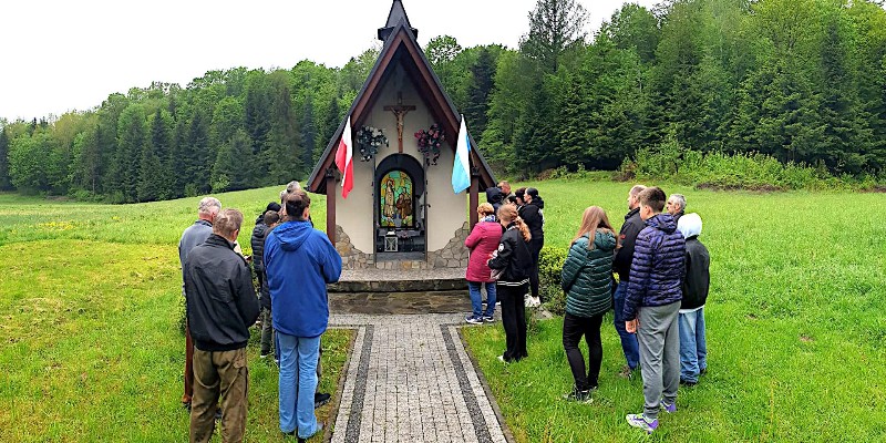 Majowe spotkania przy kapliczkach przydrożnych