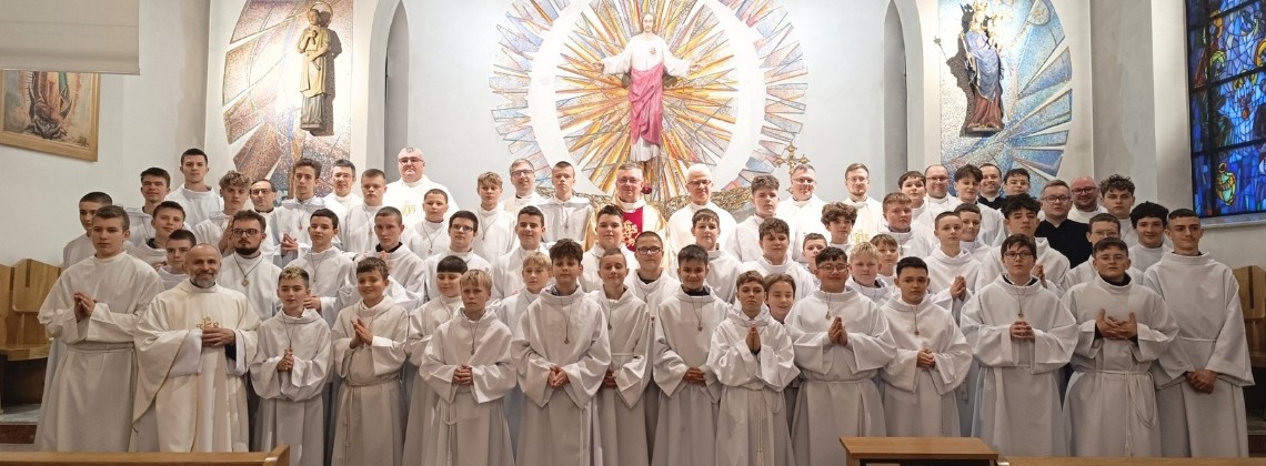 Pierwsi lektorzy ze Szkoły Liturgii